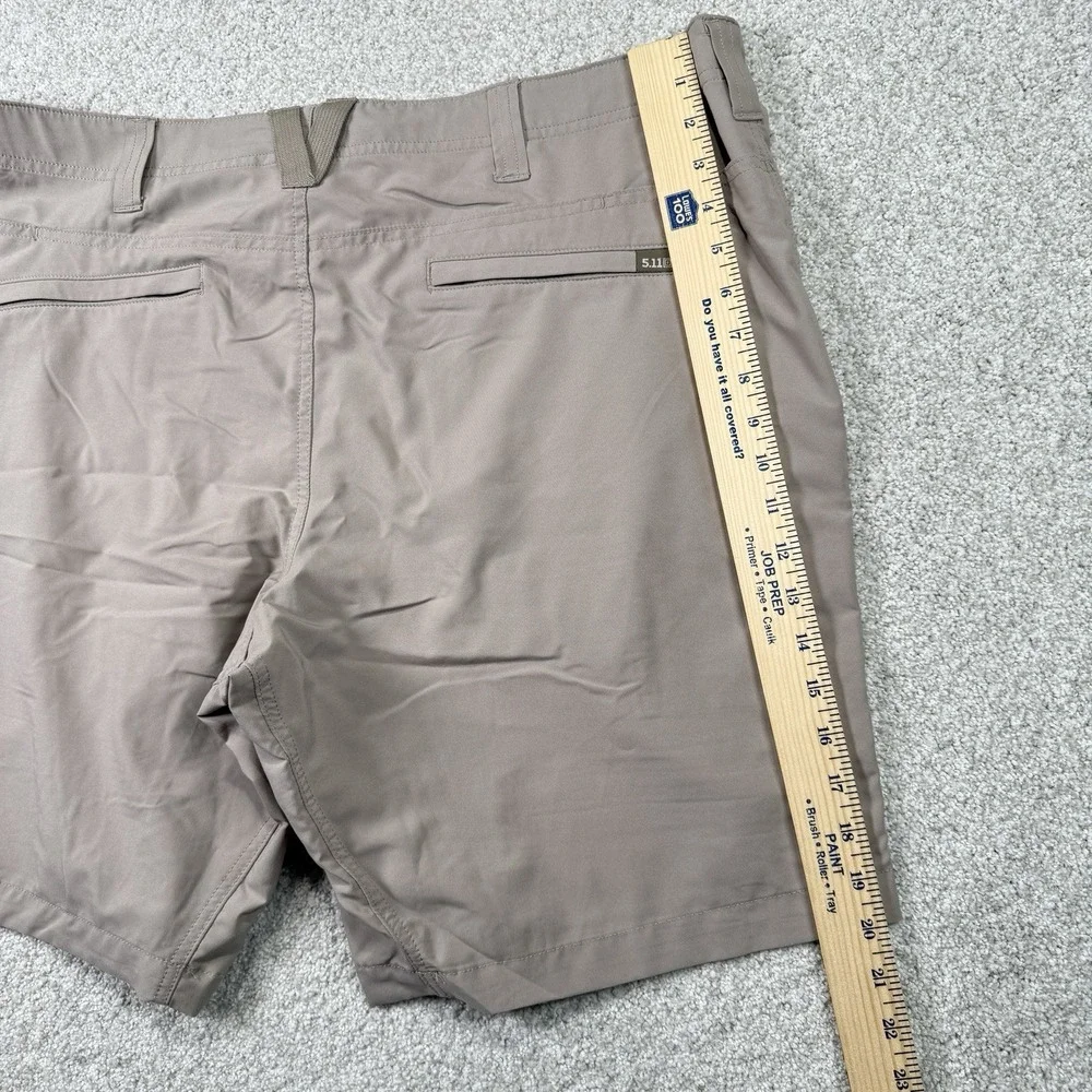 5.11 Tactical Shorts Mens Size 42 Tan Beige Flex Stretch Golf Hiking‎ 73351